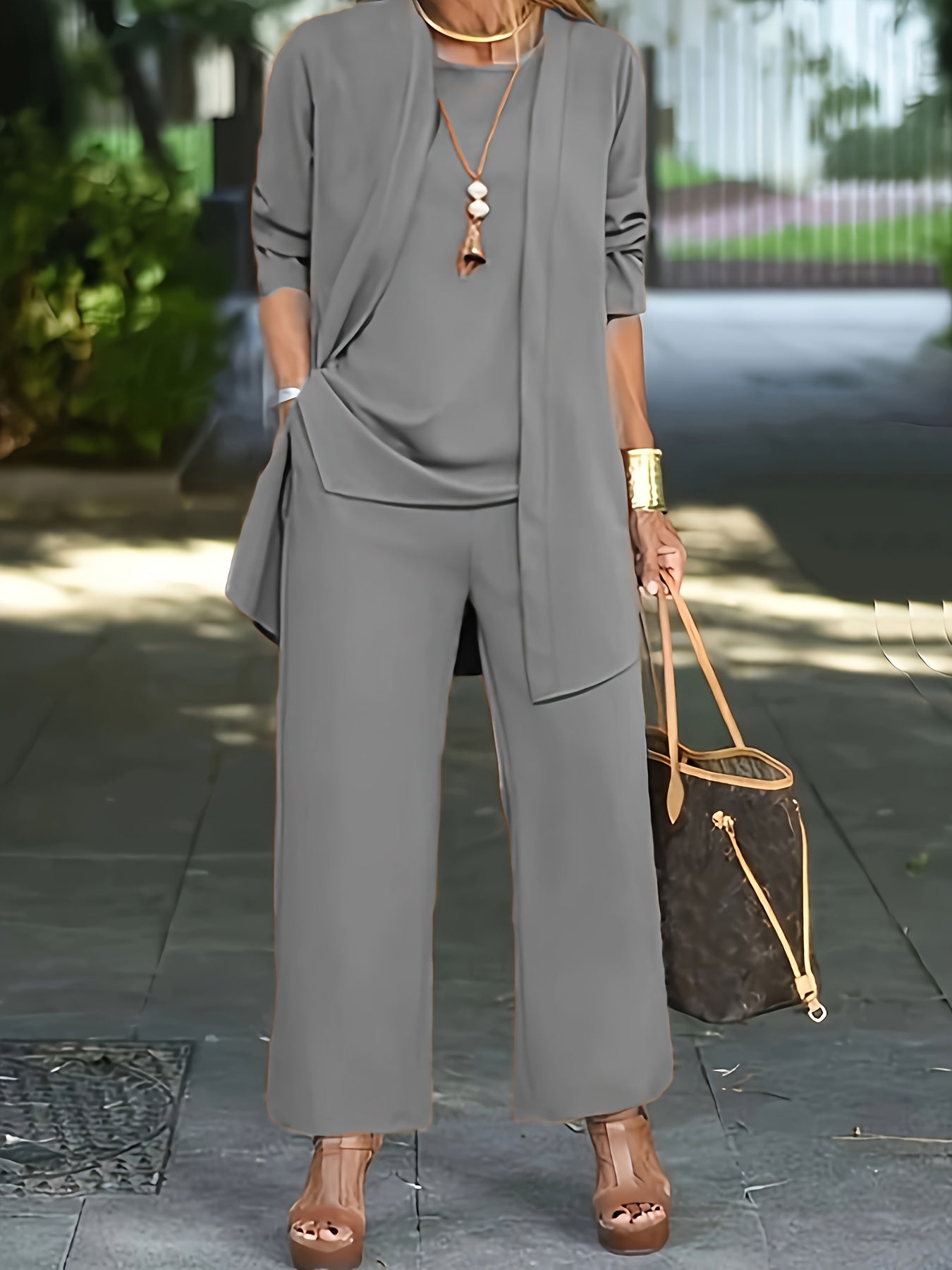 VICTORIA | set